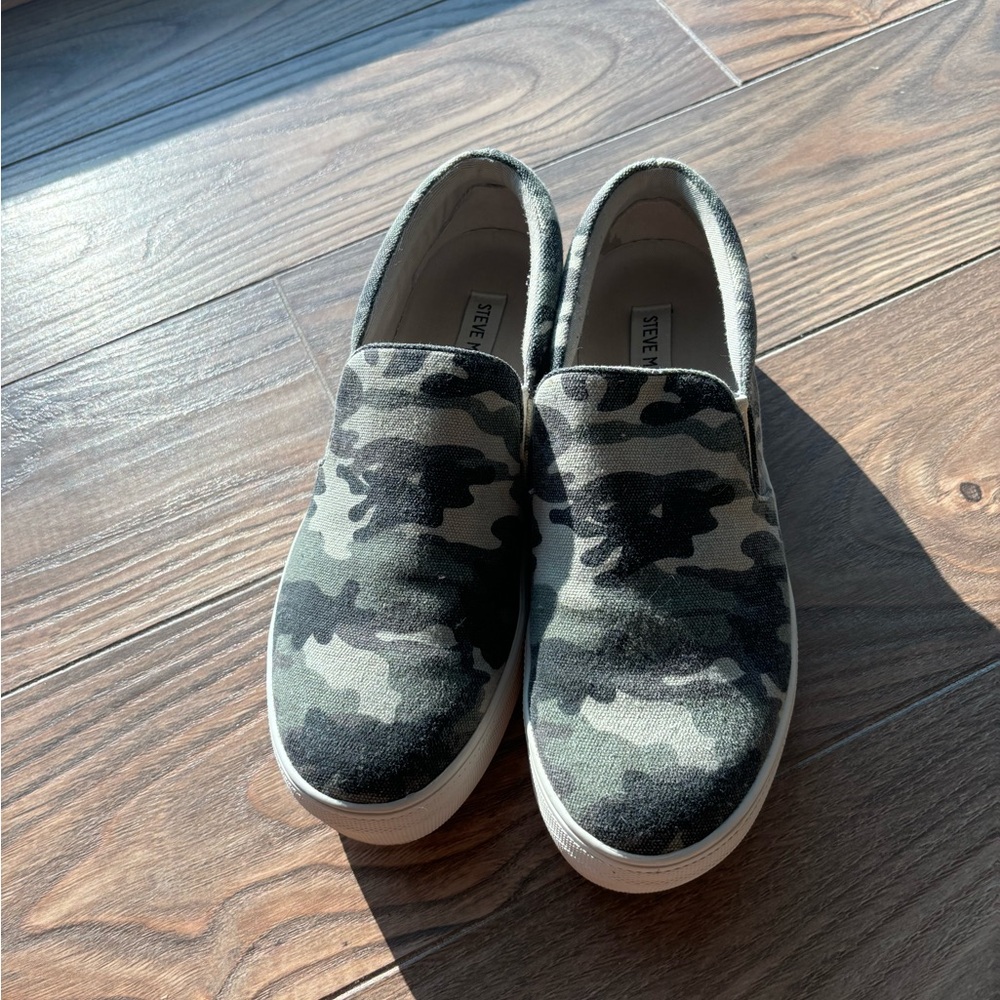 Steve Madden Camo Shoes